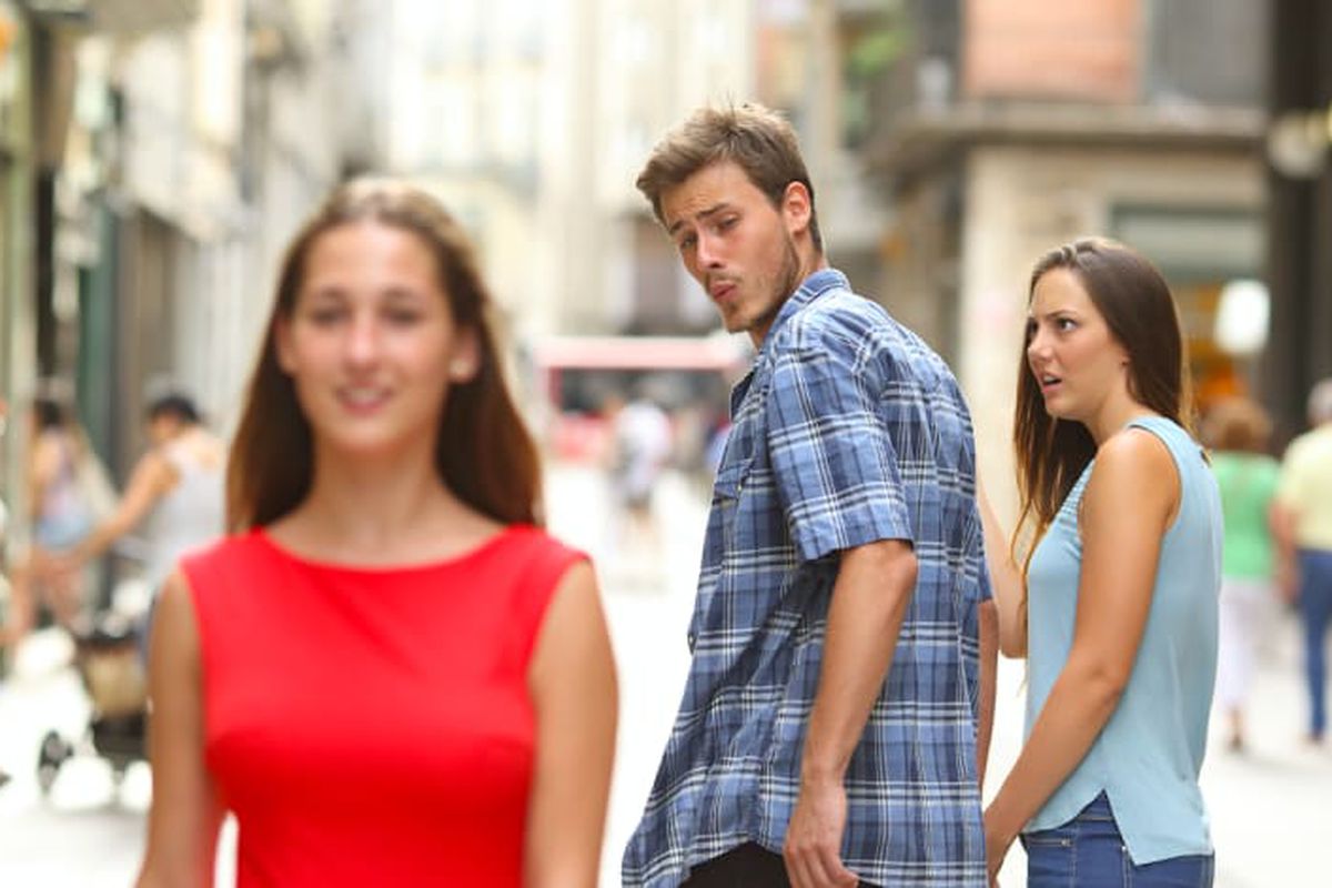 Distracted Boyfriend meme about Daniel Wellington